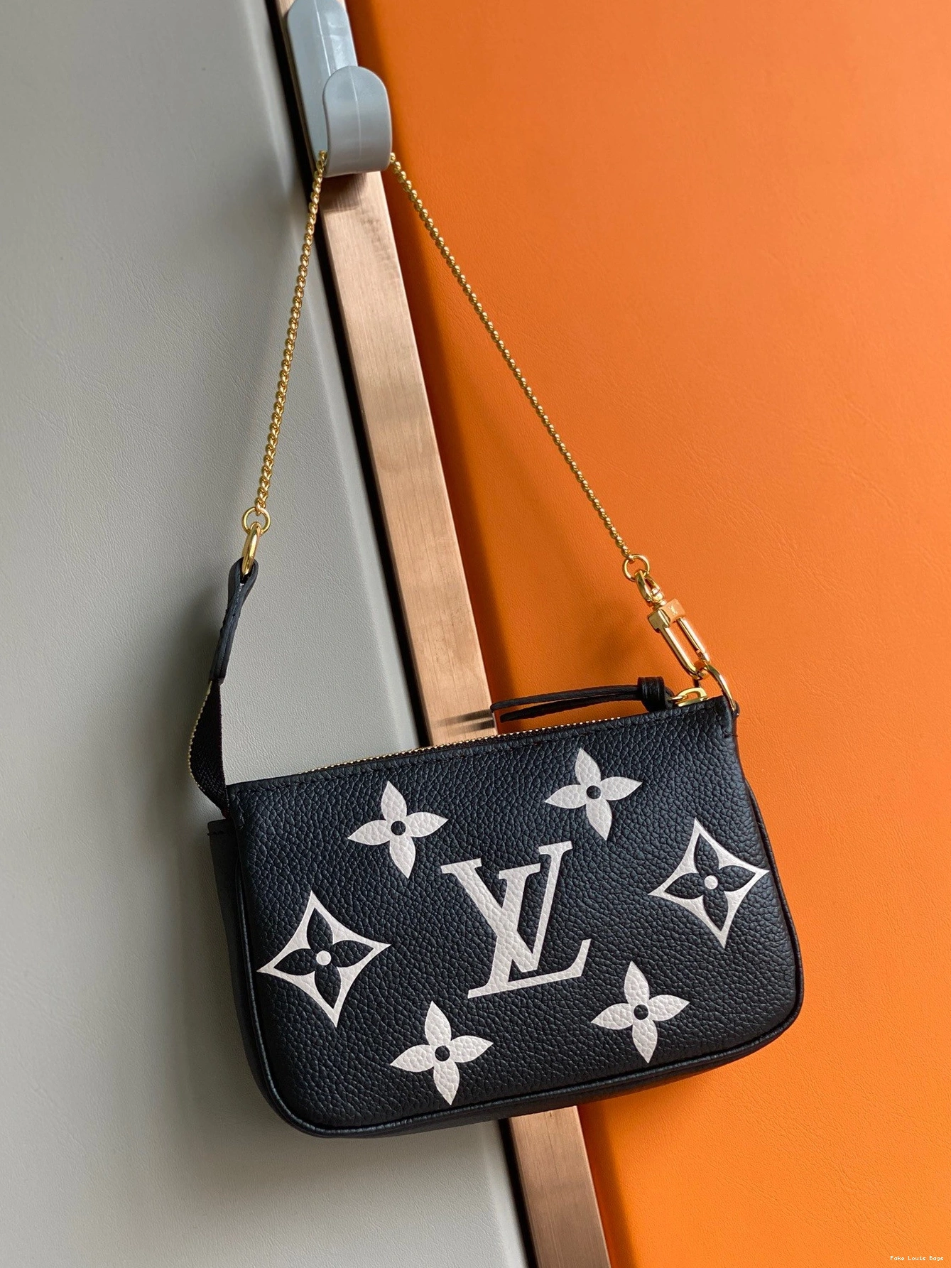 Repladies ACCESSOIRES VUITTON MINI POCHETTE LOUIS 0724